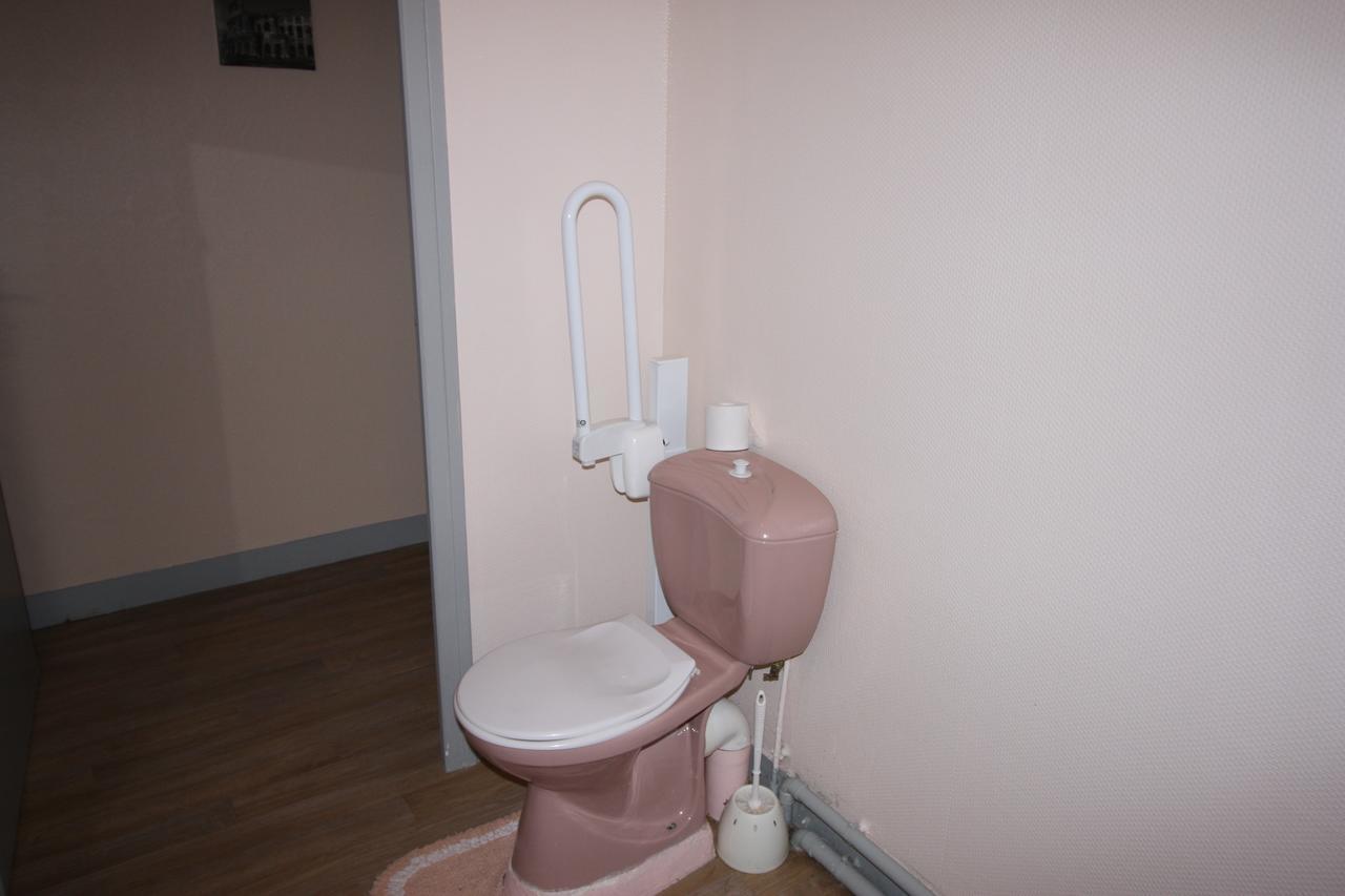 Hotel Les Deux Sapins Cailly-sur-Eure Room photo